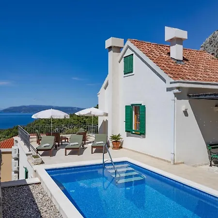 Holiday home Gemuetliches Ferienhaus Mit Beheiztem Pool In Ruhiger Lage Oberhalb *